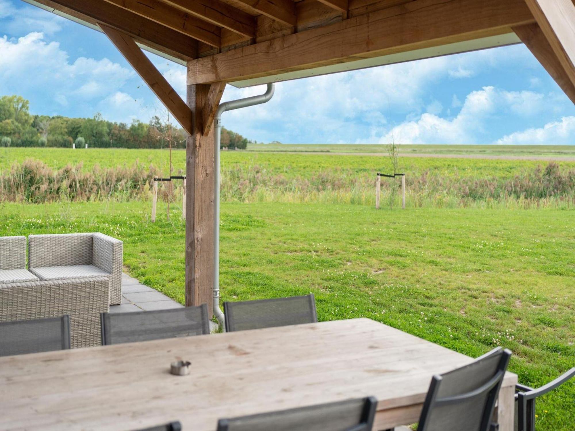 Holiday Home In Scherpenisse Екстериор снимка